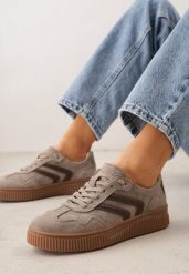 Beżowe Sneakersy Retro Tenisówki z Naturalnego Zamszu ze Skórzaną Wkładką Beralene. Brązowe obuwie sportowe damskie Renee, bez wzorów, z koronki, bez zapięcia. Za 219.99 zł.