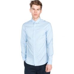 SELECTED Moonie Koszula Niebieski. Niebieskie koszule męskie Selected, l, bez wzorów, z bawełny, bez kołnierzyka, bez ramiączek. Za 178.95 zł.