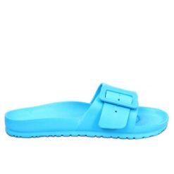 Klapki gumowe z klamerką Romero L.BLUE niebieskie. Niebieskie klapki damskie bez wzorów, z gumy, sportowe, bez obcasa, bez zapięcia. Za 84.62 zł.