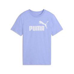 Młodzieżowa koszulka ESS z logo No. 1 PUMA. Fioletowa bluzki damskie Puma, m, bez wzorów, z bawełny, klasyczne, bez kołnierzyka, bez ramiączek. Za 79.00 zł.