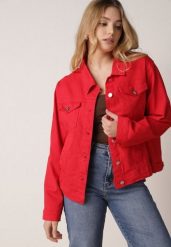 Czerwona Bawełniana Kurtka Jeansowa Perimea. Czerwone kurtki damskie Born2be, l, bez wzorów, z bawełny, plus size, bez kaptura. Za 149.99 zł.