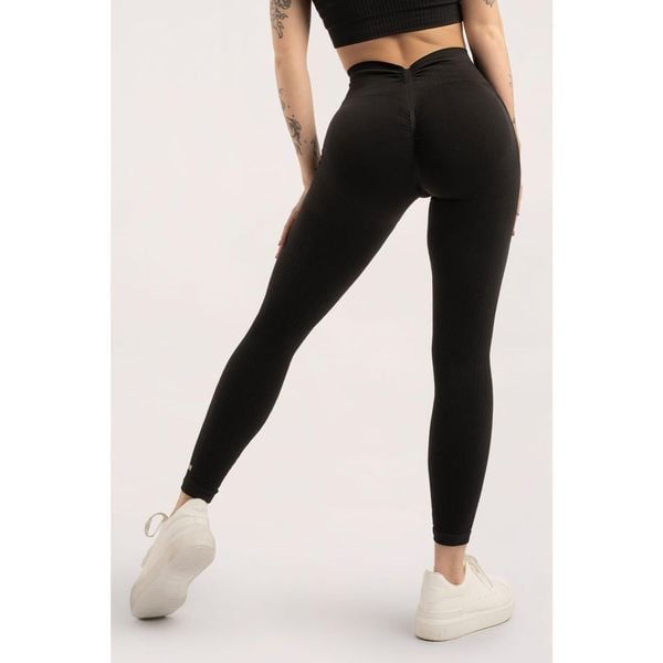 Legginsy fitness damskie Gym Glamour deep push up 2.0. Czarne legginsy damskie GYM GLAMOUR, bez wzorów. Za 169.99 zł.