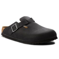 Klapki Birkenstock. Czarne klapki damskie Birkenstock, bez wzorów, bez obcasa, bez zapięcia. Za 439.99 zł.