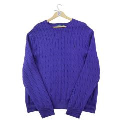 Second life - Sweter męski Polo Ralph Lauren warkoczowy fioletowy - Jak nowy. Fioletowe swetry męskie Ralph Lauren, l, bez wzorów, z dzianiny, klasyczne, bez kołnierzyka, bez ramiączek. Za 255.56 zł.