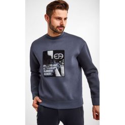 BLUZA EMPORIO ARMANI. Bluzy męskie Emporio Armani, m, bez wzorów, bez ramiączek, bez kaptura. W wyprzedaży za 164.70 zł.