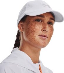 Czapka z daszkiem damska Under Armour Blitzing Adj OSFM biała 1376705 100. Białe czapki damskie Under Armour, bez wzorów. Za 78.99 zł.