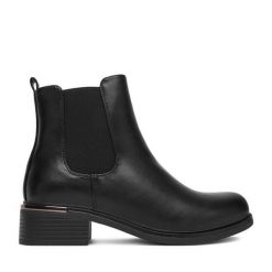 Botki DeeZee. Czarne botki damskie DeeZee, bez wzorów, bez obcasa, na płaskiej podeszwie, bez zapięcia. Za 179.99 zł.