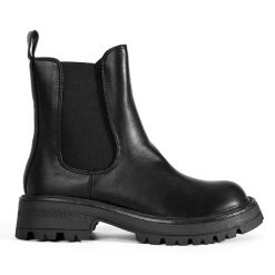Botki sztyblety damskie czarne na platformie. Czarne botki damskie bez wzorów, eleganckie, bez obcasa, na platformie, bez zapięcia. Za 231.50 zł.