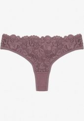 Fioletowe Bawełniane Majtki Stringi z Koronką Ilwedana. Fioletowe majtki damskie Renee, z bawełny. Za 5.99 zł.