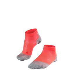 Skarpetki damskie Falke RU5 Lightweight. Czerwone skarpetki damskie Falke, bez wzorów, z elastanu. Za 147.50 zł.
