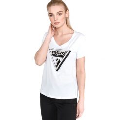 Guess Koszulka Biały. Białe bluzki damskie Guess, l, z aplikacjami, z bawełny, bez kołnierzyka, bez ramiączek. Za 223.95 zł.