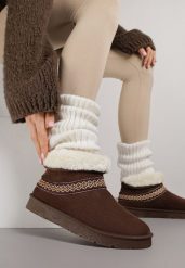 Ciemnobrązowe Wsuwane Śniegowce z Imitacji Zamszu Zdobione Haftem i Futerkiem Zetesse. Brązowe śniegowce damskie Born2be, z jeansu, bez zapięcia. Za 99.99 zł.