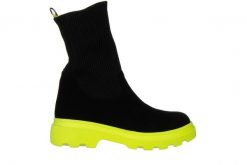 Botki Bayla-200 129 T-01 15-TB Limon 200013, Czarny, Skóra naturalna - 36. Czarne botki damskie Bayla, bez wzorów, ze skóry, eleganckie, bez obcasa, bez zapięcia. W wyprzedaży za 269.00 zł.