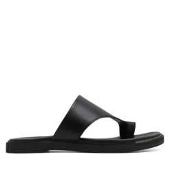 Klapki Lasocki. Czarne klapki damskie Lasocki, bez wzorów, bez obcasa, bez zapięcia. Za 159.99 zł.