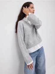 Sweter z koszulową wstawką - jasnoszary. Szare swetry nierozpinane damskie Reserved, l, bez wzorów, z dzianiny, bez kołnierzyka, bez ramiączek. Za 139.99 zł.