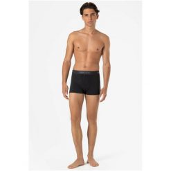 Bokserki termoaktywne męskie SUPER.NATURAL Tundra 175 Boxer. Czarne bokserki męskie super.natural, bez wzorów, z elastanu. Za 219.99 zł.