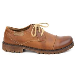 Buty męskie skórzane OLIVIER 312GT z przeszytym noskiem brązowe. Brązowe botki męskie bez wzorów, z jeansu, casualowe, bez obcasa, bez zapięcia. Za 351.82 zł.