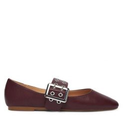 Baleriny Steve Madden. Czerwone balerinki damskie Steve Madden, bez wzorów, bez obcasa, bez zapięcia. Za 419.99 zł.