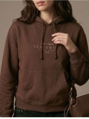 Dresowa bluza hoodie z kieszenią i haftowanym napisem - brązowy. Brązowe bluzy damskie Sinsay, l, bez wzorów, z dresówki, sportowe, bez ramiączek, bez kaptura. Za 39.99 zł.