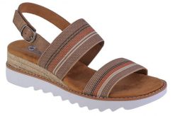 Sandały Skechers Model Desert Kiss H Kolor Brązowy. Brązowe sandały damskie Skechers, bez wzorów, z materiału, bez obcasa, bez zapięcia. Za 259.99 zł.