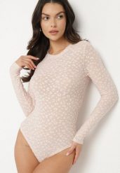 Różowe Dopasowane Body z Wiskozą w Panterkowy Wzór Meliona. Czerwone body Born2be, bez wzorów, z jeansu. Za 89.99 zł.