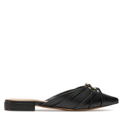 Klapki Aldo. Czarne klapki damskie Aldo, bez wzorów, bez obcasa, bez zapięcia. Za 329.99 zł.