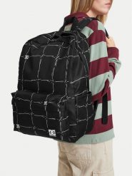 DC Shoes Plecak CWBEO-DCI-HT-008-10 Czarny. Czarne plecaki męskie DC Shoes, bez wzorów, z materiału, sportowe. Za 99.99 zł.