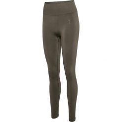 Damskie legginsy Hummel Flow. Brązowe legginsy damskie Hummel, bez wzorów, z dzianiny. Za 170.50 zł.