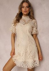 Beżowa Sukienka Aeryse. Brązowe sukienki damskie Renee, m, z aplikacjami, z koronki, bez kołnierzyka, bez ramiączek, mini. Za 139.99 zł.