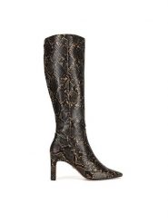 Nine West Kozaki WFA3354-1 Czarny. Czarne kozaki damskie Nine West, bez wzorów, z materiału, bez obcasa, na słupku, bez zapięcia. Za 299.99 zł.