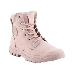 Buty trekkingowe Palladium Pampa Sport Różowe. Czerwone obuwie trekkingowe damskie Palladium, z gumy, przed kolano, bez zapięcia. Za 409.35 zł.