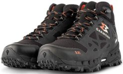 Buty turystyczne damskie Garmont 9.81 N Air G 2.0 Mid GTX - black/red. Czarne obuwie trekkingowe damskie Garmont, bez zapięcia. Za 867.64 zł.