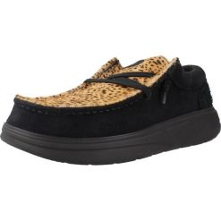 Buty HEY DUDE WENDY X LUXE Nadruk zwierzęcy. Obuwie trekkingowe damskie SENZA MARCA, ze skóry, bez zapięcia. Za 320.99 zł.