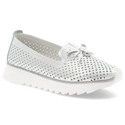 Białe Półbuty S.Barski Eleganckie Obuwie Damskie. Białe półbuty damskie S.BARSKI, na lato, bez wzorów, z jeansu, eleganckie, bez obcasa, bez zapięcia. Za 199.00 zł.
