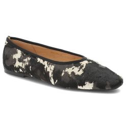 Baleriny damskie S.Barski, cholewka ze skóry naturalnej typu hair-on z efektownym wzorem zwierzęcym wsuwany fason bez zapięcia, czarne, CR61-3093. Czarne balerinki damskie S.BARSKI, bez wzorów, ze skóry, bez obcasa, bez zapięcia. Za 319.00 zł.