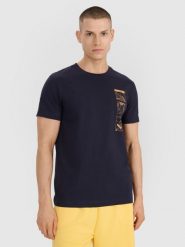 4F T-shirt regular z nadrukiem męski - granatowy M. Niebieskie koszulki sportowe męskie 4F, m, bez wzorów, z bawełny, bez ramiączek. Za 49.99 zł.