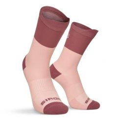 Skarpety za kostkę do biegania w terenie Trekking Siroko Pindos Purple. Fioletowe skarpety męskie SIROKO, bez wzorów, z materiału. Za 42.00 zł.