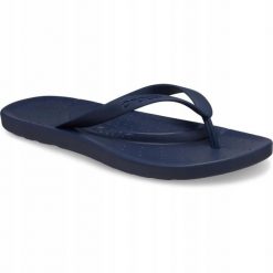 Kapcie Crocs Klapki Crocs Dorosłych. Niebieskie klapki damskie Crocs, bez wzorów, z materiału, eleganckie, bez obcasa, bez zapięcia. Za 119.99 zł.