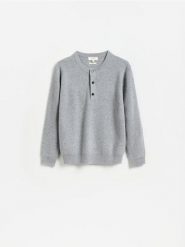 Sweter z wełny merino - jasnoszary. Szare swetry męskie Reserved, l, bez wzorów, z wełny, bez kołnierzyka, bez ramiączek. Za 239.99 zł.