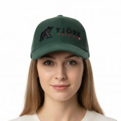 Czapka Baseball Fjork Merino. Czerwone czapki damskie FJORK MERINO, bez wzorów, z bawełny, klasyczne. Za 129.00 zł.