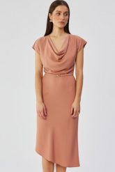 Elegancka asymetryczna sukienka z dekoltem woda różana. Czerwone sukienki damskie Stylove, m, bez wzorów, eleganckie, z asymetrycznym kołnierzem, bez ramiączek, asymetryczne. Za 339.00 zł.