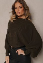 Ciemnozielony Sweter z Wiskozą w Stylu Nietoperza Almeti. Zielone swetry nierozpinane damskie Renee, m, bez wzorów, z wiskozy, biznesowe, bez kołnierzyka, bez ramiączek. Za 69.99 zł.