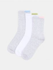 Bawełniane skarpetki 3 pack - wielobarwny. Skarpetki damskie Sinsay, bez wzorów, z bawełny. Za 15.99 zł.