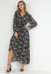 Czarna Sukienka Maxi z Gumką w Talii i Plisowanym Dółem Danora. Czarne sukienki damskie Born2be, l, bez wzorów, bez kołnierzyka, bez ramiączek, maxi, kopertowe. Za 149.99 zł.