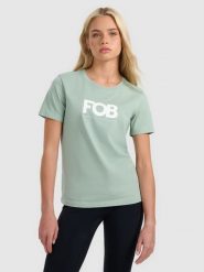 4F T-shirt regular z nadrukiem damski - zielony XXL. Zielone t-shirty damskie 4F, uniwersalny, bez wzorów, z bawełny, bez kołnierzyka, bez ramiączek. Za 59.99 zł.