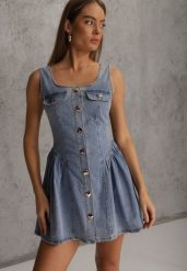 Jasnoniebieska Bawełniana Rozkloszowana Sukienka z Jeansu Ozdobiona Guzikami Sofeis. Niebieskie sukienki damskie Renee, na co dzień, l, bez wzorów, z bawełny, bez kołnierzyka, bez ramiączek, mini, gorsetowe. Za 179.99 zł.