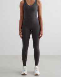 Damskie legginsy wysoki stan, odprowadzające pot, squat proof Sense Tall szare. Szare legginsy damskie Aim'n, bez wzorów, z elastanu. Za 297.00 zł.