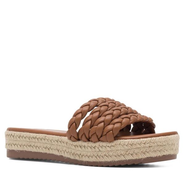 Klapki DeeZee. Czarne klapki damskie DeeZee, bez wzorów, bez obcasa, bez zapięcia. Za 127.99 zł.