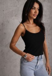 Czarny Bieliźniany Top z Bawełny z Koronką na Regulowanych Ramiączkach Beralisse. Czarne topy damskie Renee, m, bez wzorów, z bawełny, bez kołnierzyka, bez ramiączek. Za 19.99 zł.