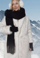 Czarny Szalik z Ozdobnymi Frędzlami Esariana. Czarne szaliki damskie Born2be, bez wzorów. Za 44.99 zł.